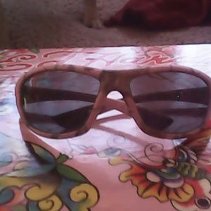 Pink camo sunglasses