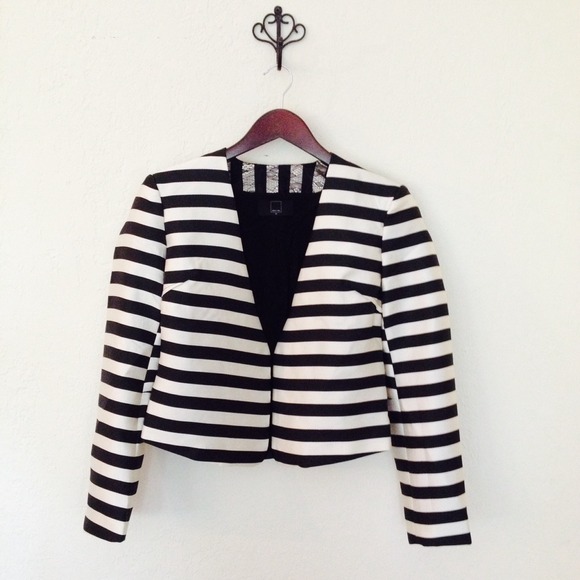 •Host Pick• Anthropologie Dolce Vita Blazer