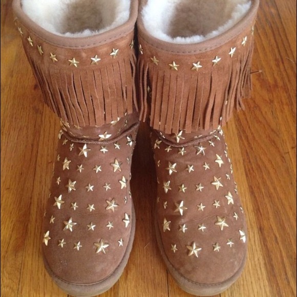 ⛔💸️host pick💸 ⛔️‼️🚨Jimmy Choo Uggs authentic