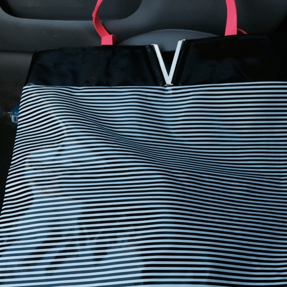 Cute Victoria's Secret beach bag