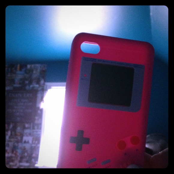 Hardly used Nintendo iPhone 4-4s cover