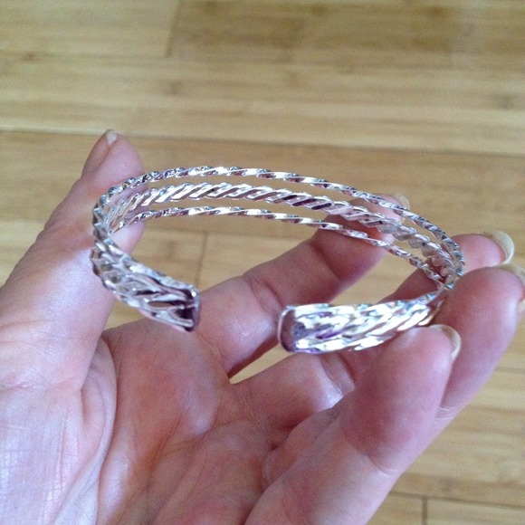 new BRACELET. PLIABLE STERLING SILVER925