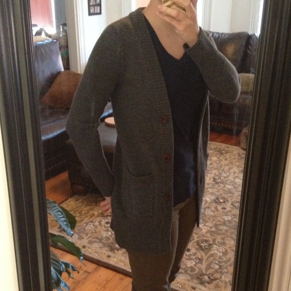 SOLD in Bundle! Eddie Bauer Long Cardigan - Picture 2 of 4