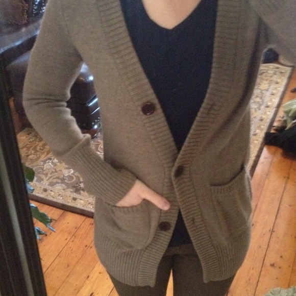 SOLD in Bundle! Eddie Bauer Long Cardigan - Picture 2 of 4