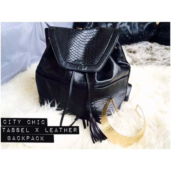 🎀Leather Tassel Backpack🎀