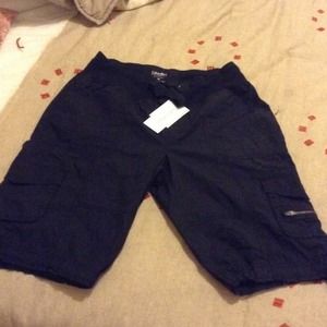 REDUCED)Calvin Klein Bermuda light weight shorts