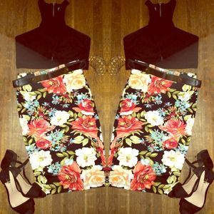 🚫SOLD🚫Floral midi skirt 🌸