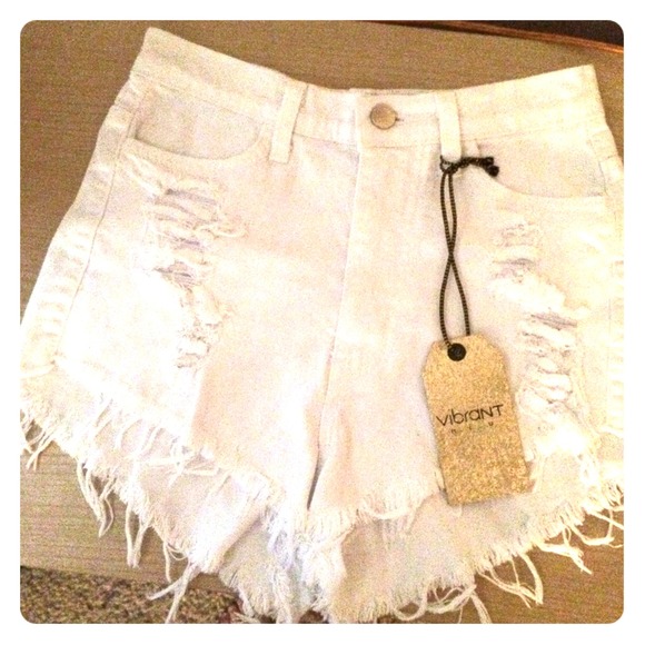 white high waisted shorts