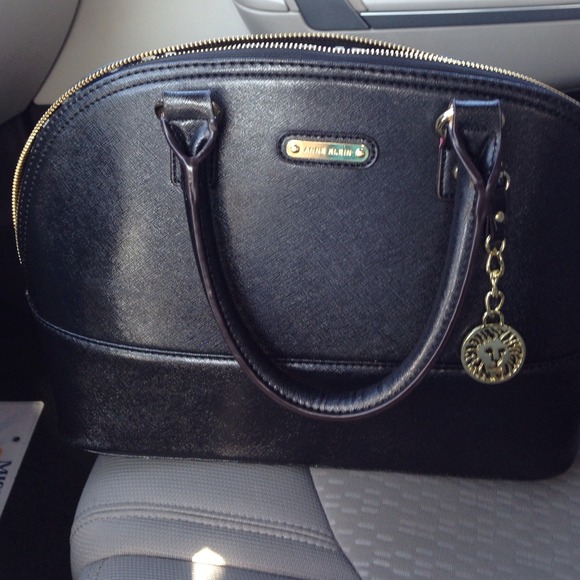 Anne Klein tote