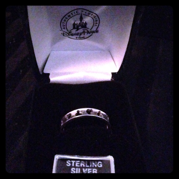 disney Jewelry - Mickey Mouse band ring