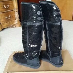 **REDUCED**     UGG AUSTRALIA BOOTS