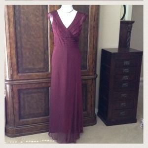 Various Other - **Bundle 5 Items** Jeans, 2 Dresses, 2 Belts Various Other - **Bundle 5 Items** Jeans, 2 Dresses, 2 Belts