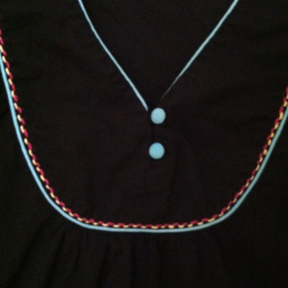 Black blouse with cross-stitch details - Picture 3 of 3