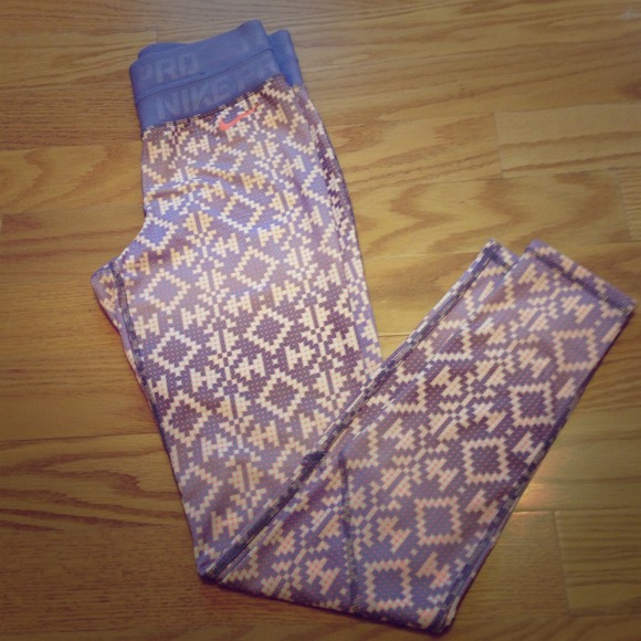 *SOLD ON EBAY *Nike pro patterned running tights