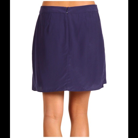 🎁Bundled🎁 BCBGMAXazria skirt - Picture 3 of 4