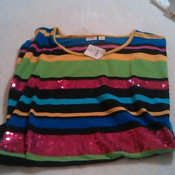 Top - Picture 3 of 3