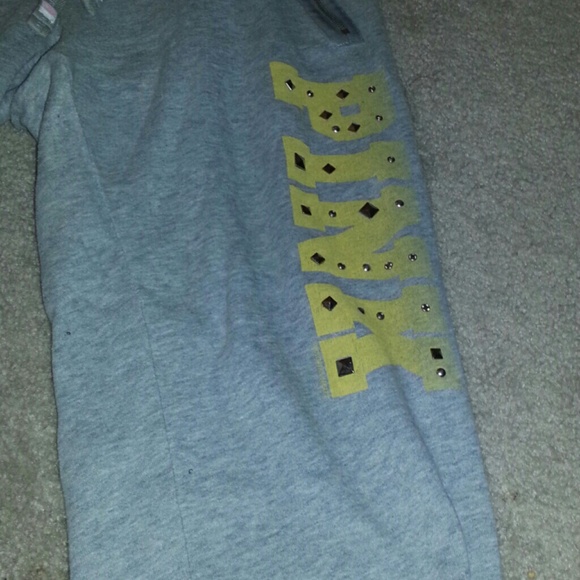 VICTORIA SECRET PINK USC CROPPED SWEATS - Picture 2 of 3