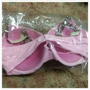 SOLD Victoria's Secret 36DD Pushup