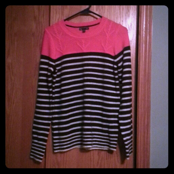 Gap colorblock sweater