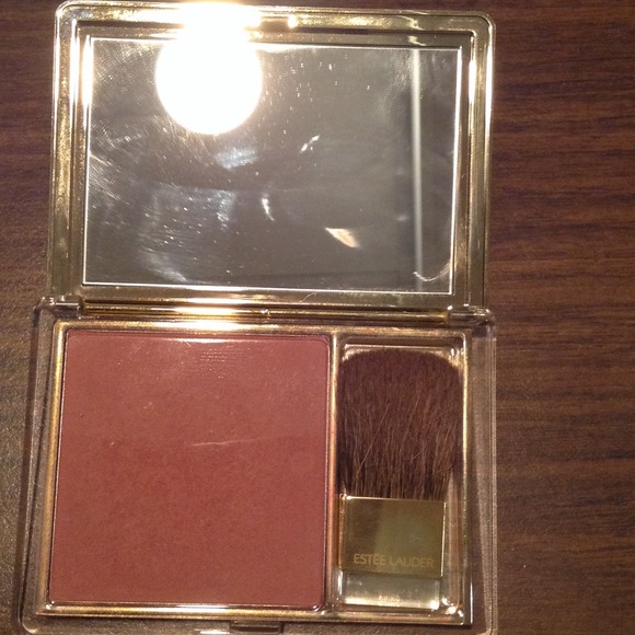 Estée Lauder blush