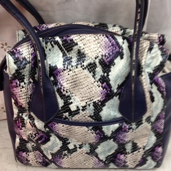 💥sold💥Snake skin purse! NWOT