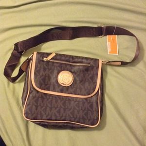 BRAND NEW MICHAEL Michael kors purse
