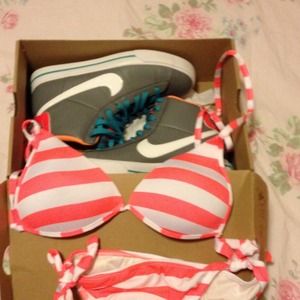 Nike+bikini bundle