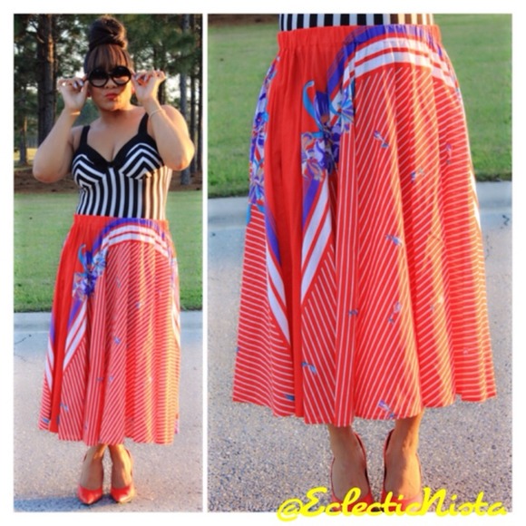 ❌SOLD❌🌷NEW🌷Vtg Lilacs & Stripes Swing Skirt - Picture 2 of 2