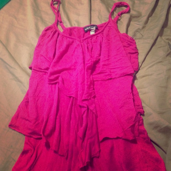 Wet seal pink tank