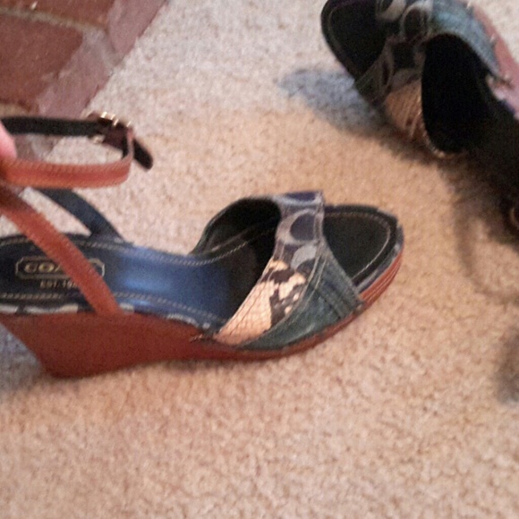 Authentic Coach Denim Wedges - Picture 4 of 4