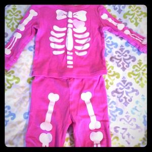 2-piece Girly Skeleton Glow in the Dark Set