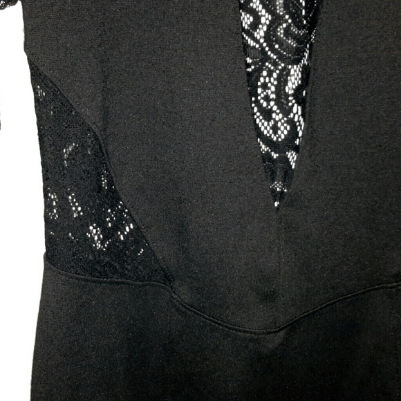 SOLD Lacy open back dress - Picture 3 of 3