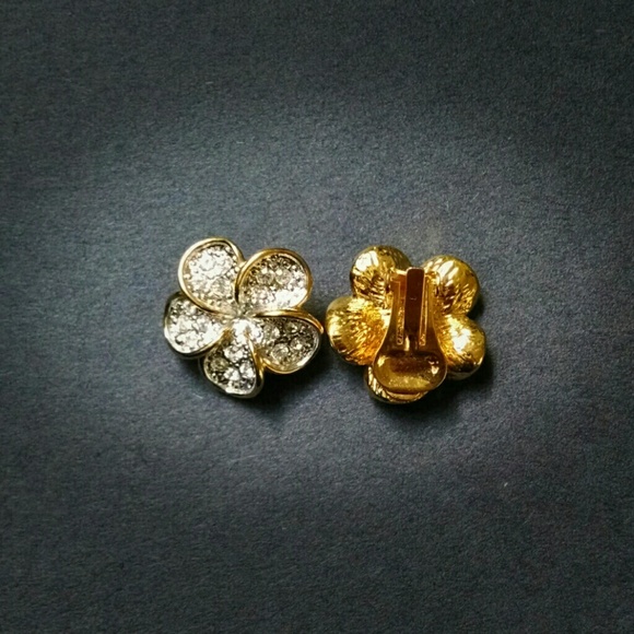 Sold - Picture 3 of 3