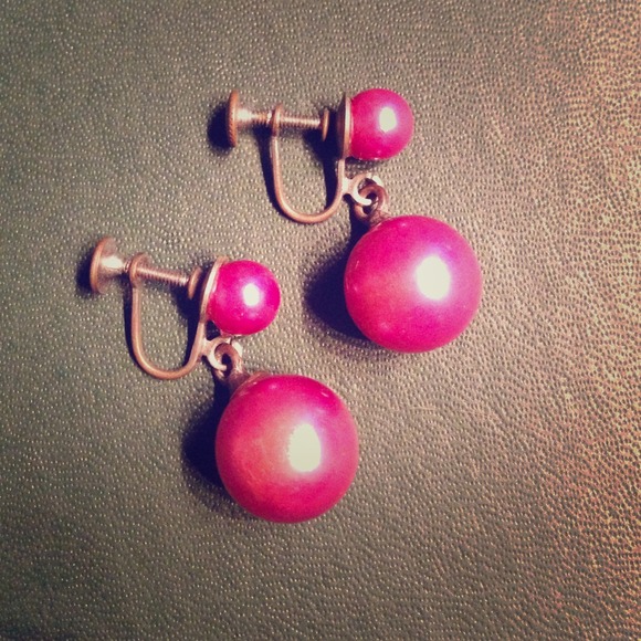 Vintage pink clip on earrings