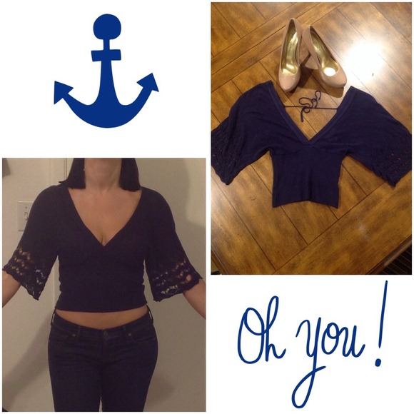 V neck knit top - Picture 1 of 1