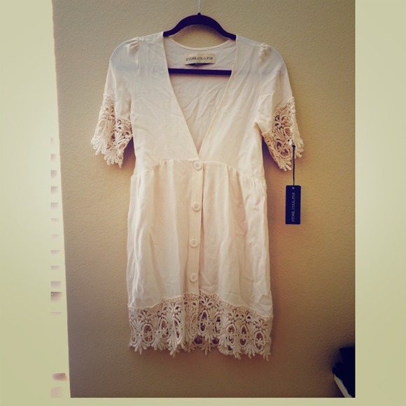 🌟🌟 traded🌟🌟 Stone cold fox jade dress in white