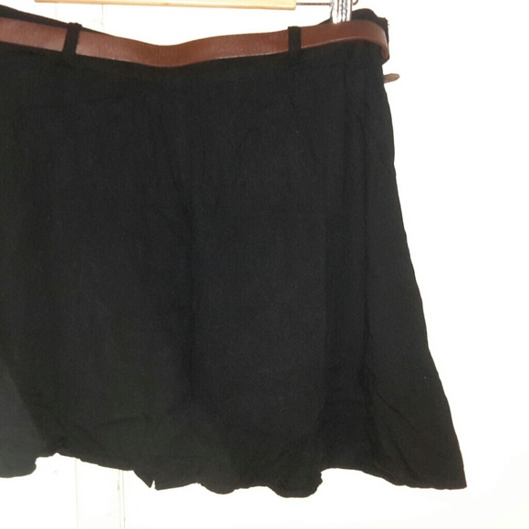 Forever 21 Button down belted skirt - Picture 3 of 3