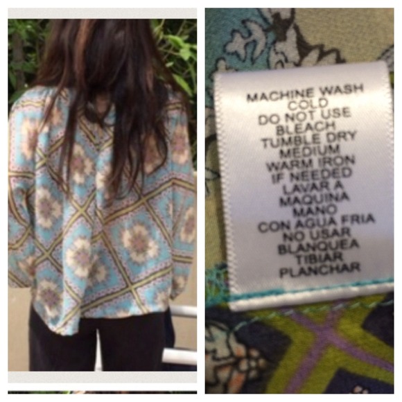 Beautiful print chiffon top Last one - Picture 3 of 4