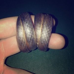 Two toned hoop earrings