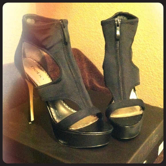 Selita by bebe