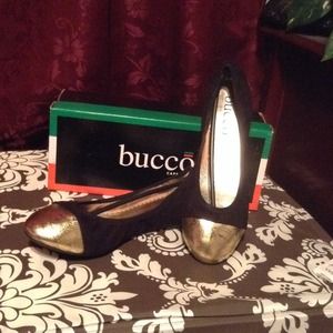 Bucco Gold Dipped Toe/Black Flats