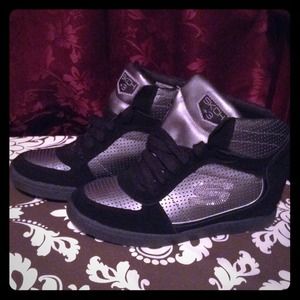 Skechers high heel tennis shoes