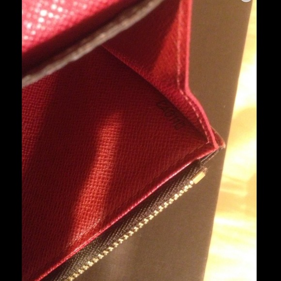 💜SOLD💜Louis Vuitton Emilie Wallet in red - Picture 3 of 4