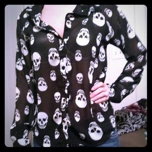 Long sleeve scull shirt