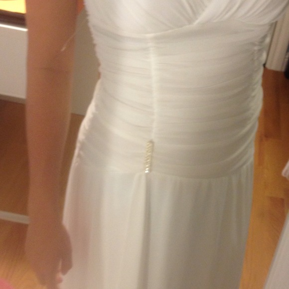 White Prom/Bridesmaids Dress - Picture 2 of 4