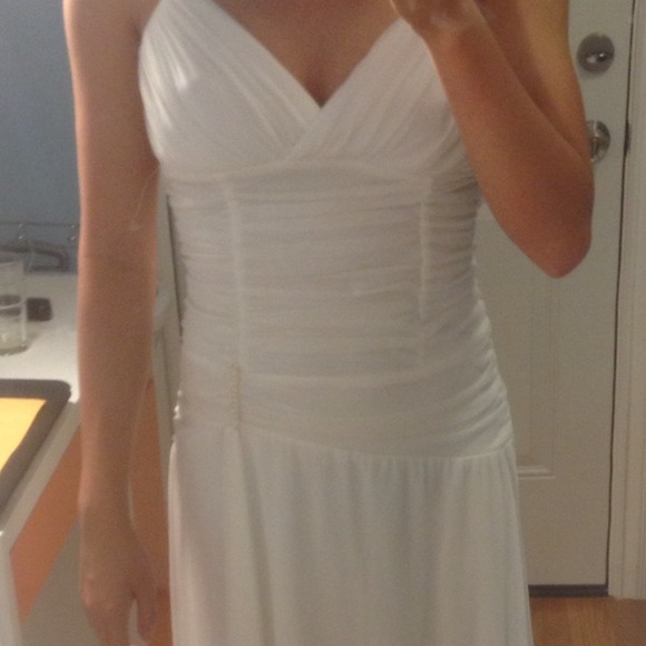 White Prom/Bridesmaids Dress - Picture 3 of 4