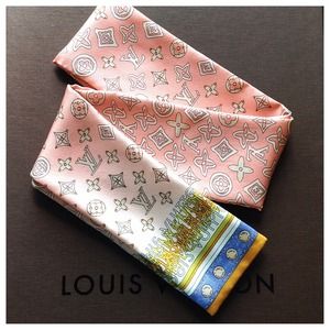 Louis Vuitton Monogram Map Bandeau - Rose Clair