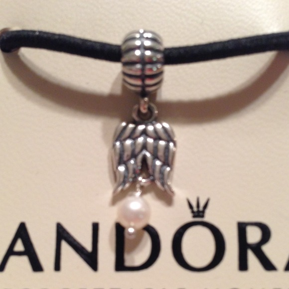 NEW Authentic Pandora Angel Wings Dangle Charm