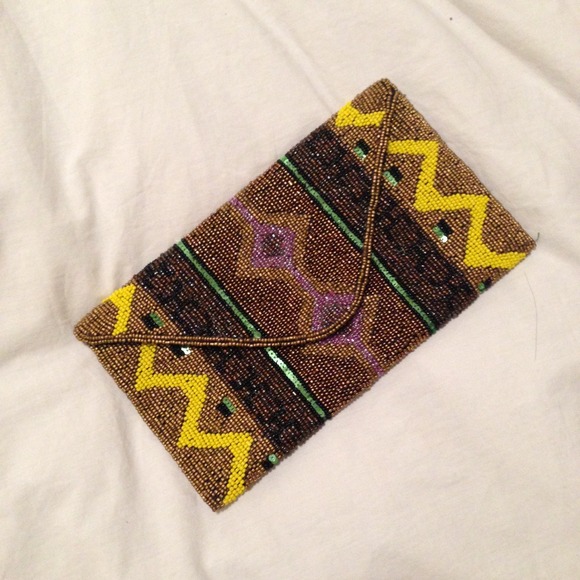 Beaded F21 Clutch
