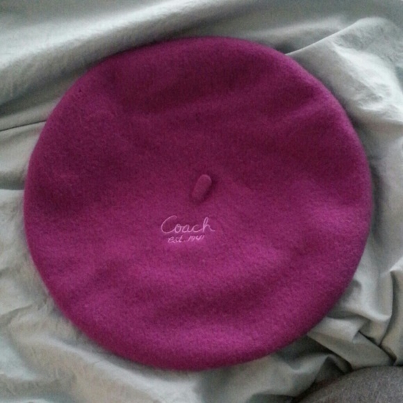EXTREMELY RARE Raspberry Coach Beret